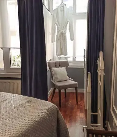 Stylish Luxury Flat, Experience Living Istanbul